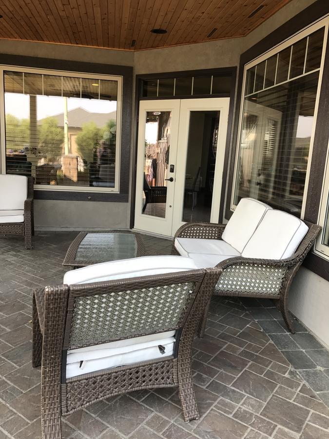 Cheers B&B Kelowna Exterior photo